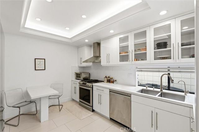 1227 N Brand, Glendale, CA 91202