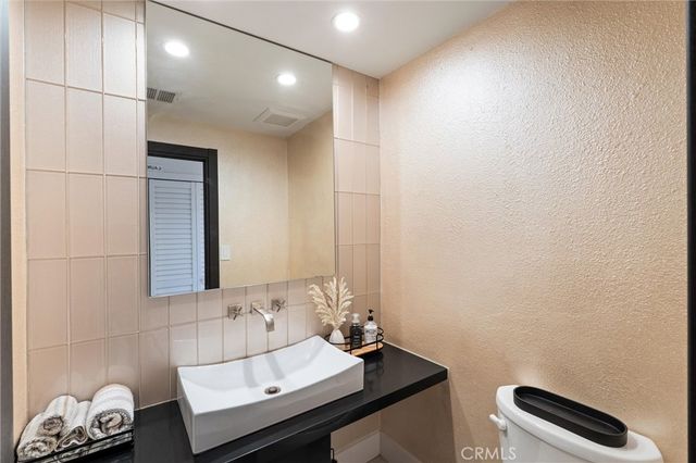 1227 N Brand, Glendale, CA 91202