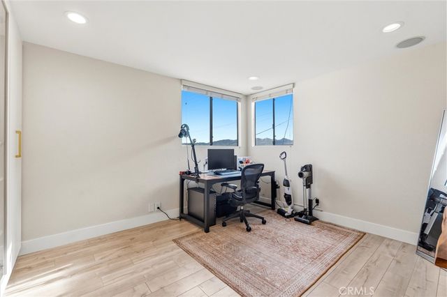 1227 N Brand, Glendale, CA 91202