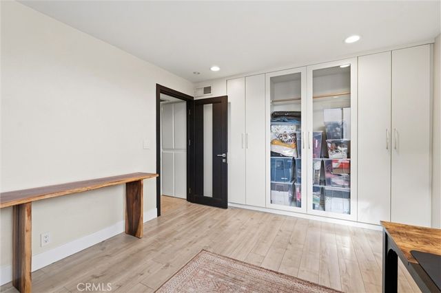 1227 N Brand, Glendale, CA 91202