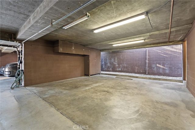 1227 N Brand, Glendale, CA 91202