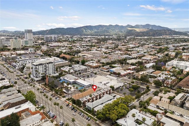 1227 N Brand, Glendale, CA 91202