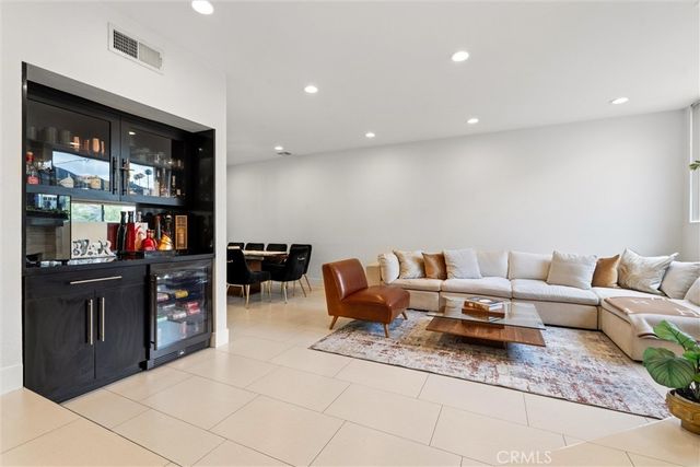 1227 N Brand, Glendale, CA 91202