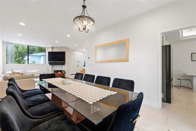 1227 N Brand, Glendale, CA 91202