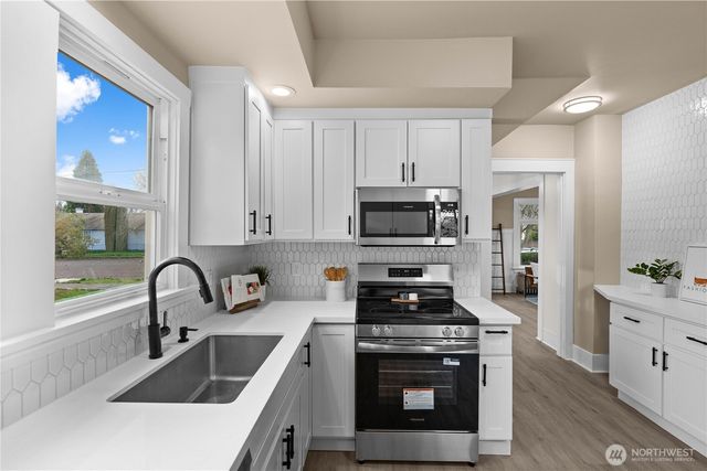 709 S Cedar Street, Tacoma, WA 98405