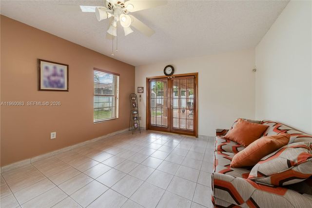 20103 NW 57th Pl, Hialeah, FL 33015