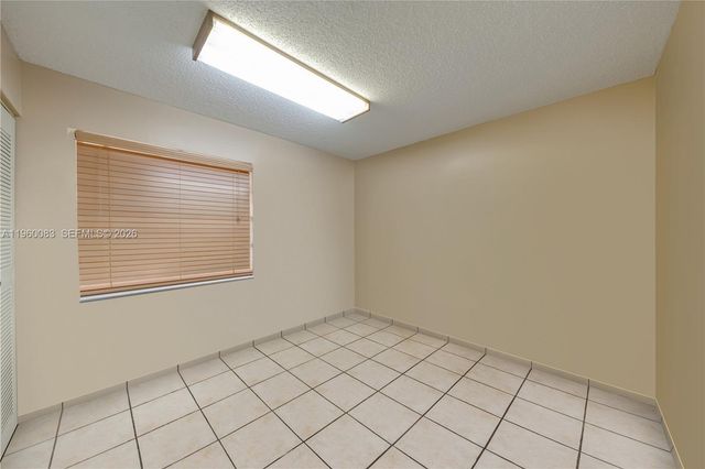 20103 NW 57th Pl, Hialeah, FL 33015