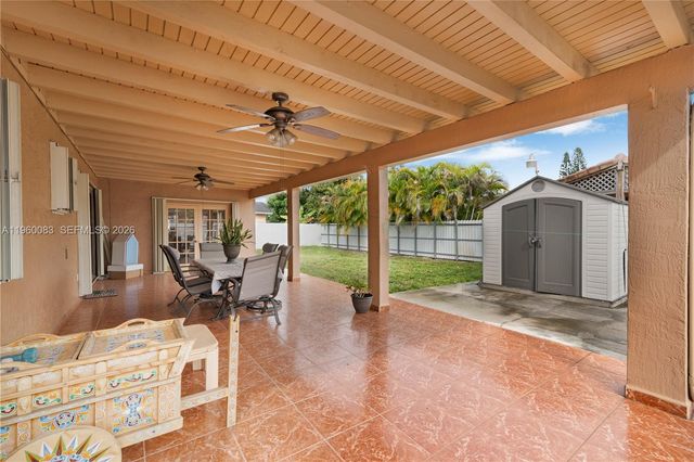 20103 NW 57th Pl, Hialeah, FL 33015