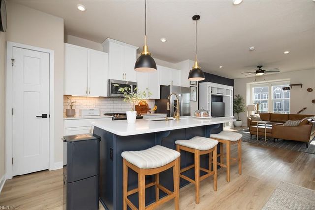 108 Fost BLVD, Moyock, NC 27958