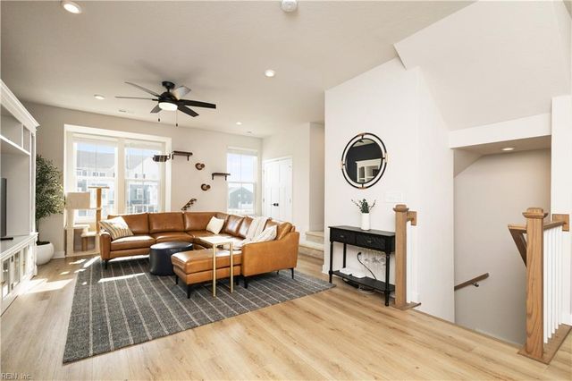 108 Fost BLVD, Moyock, NC 27958