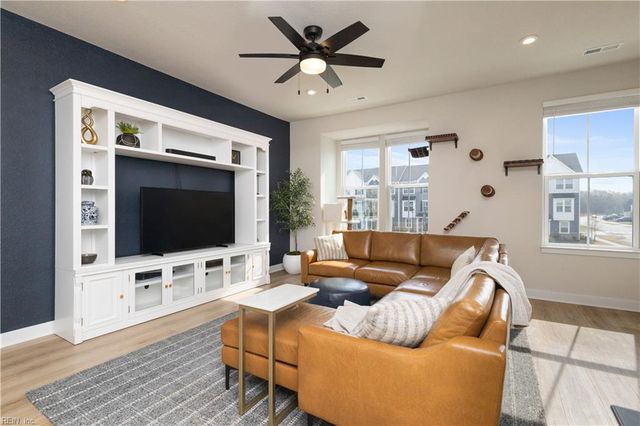 108 Fost BLVD, Moyock, NC 27958