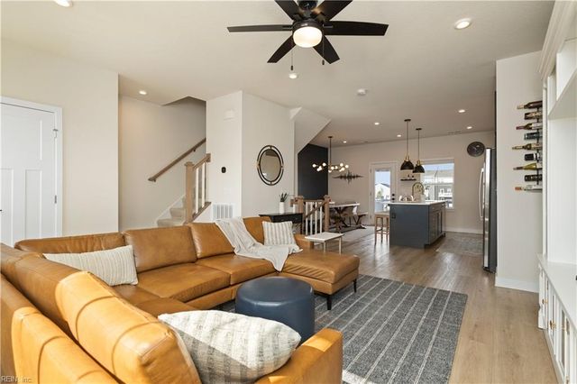 108 Fost BLVD, Moyock, NC 27958