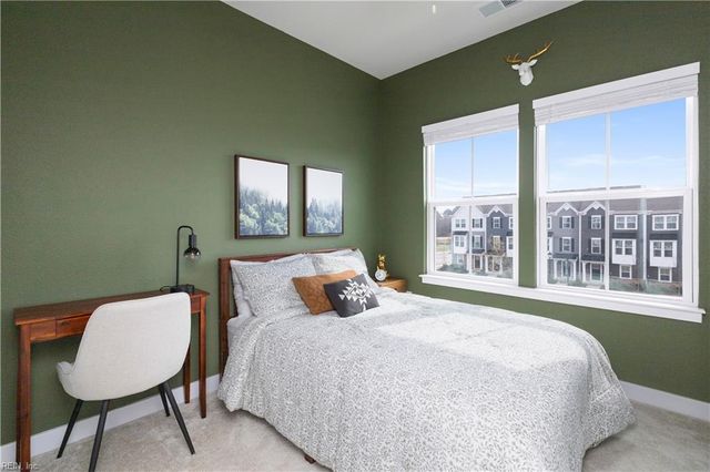 108 Fost BLVD, Moyock, NC 27958