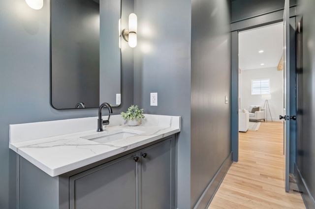210 Chamberlin St, Nashville, TN 37209