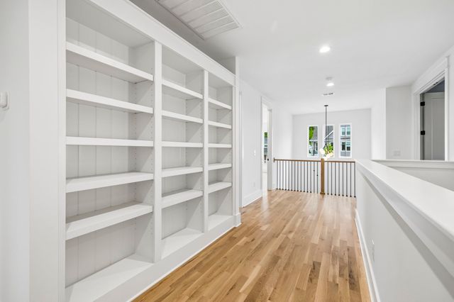 210 Chamberlin St, Nashville, TN 37209