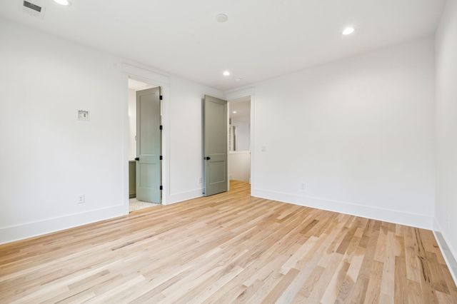 210 Chamberlin St, Nashville, TN 37209