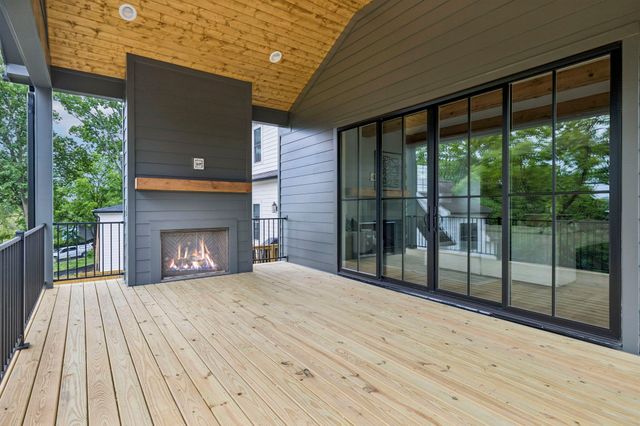 210 Chamberlin St, Nashville, TN 37209