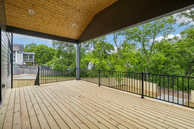 210 Chamberlin St, Nashville, TN 37209