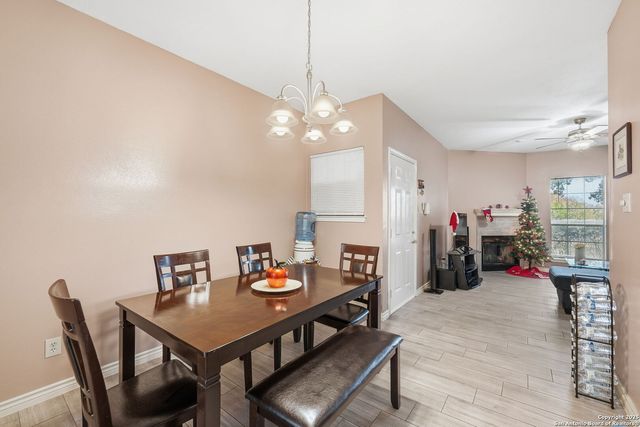 8655 Datapoint Dr Apt 505, San Antonio, TX 78229