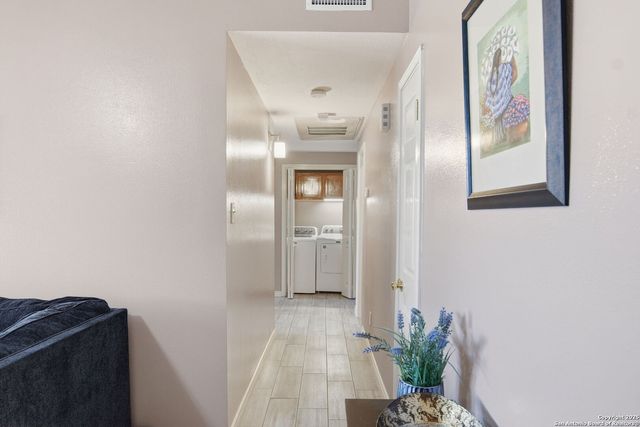 8655 Datapoint Dr Apt 505, San Antonio, TX 78229