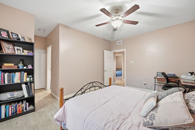 8655 Datapoint Dr Apt 505, San Antonio, TX 78229