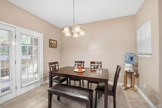 8655 Datapoint Dr Apt 505, San Antonio, TX 78229