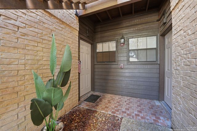 8655 Datapoint Dr Apt 505, San Antonio, TX 78229