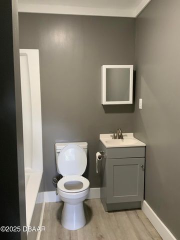 633 Florence St Apt 3, Daytona Beach, FL 32114