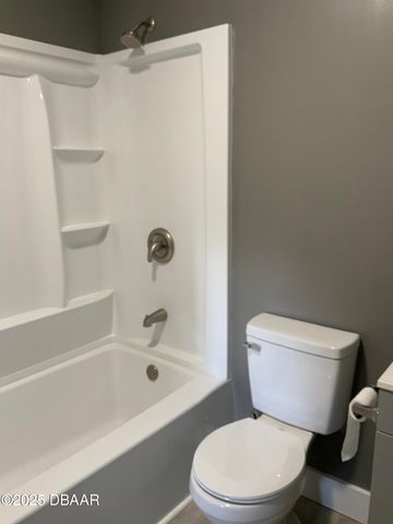 633 Florence St Apt 3, Daytona Beach, FL 32114