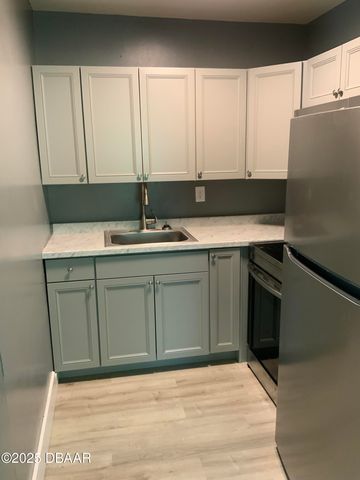 633 Florence St Apt 3, Daytona Beach, FL 32114