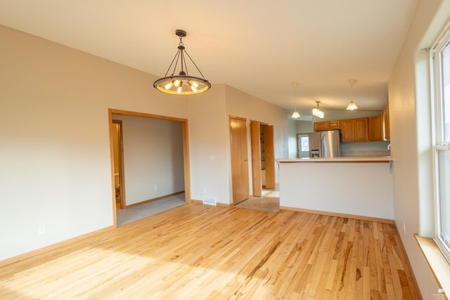 2725 Brookville Drive, Manhattan, KS 66502