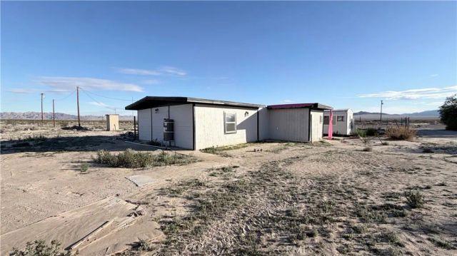 87908 Amboy, 29 Palms, CA 92277