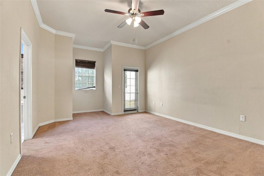 Image 12 of property listing at 14017 CITRUS CREST CIRCLE, Tampa, FL 33625