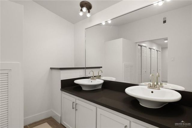 904 E Ithaca Avenue, Mcallen, TX 78501