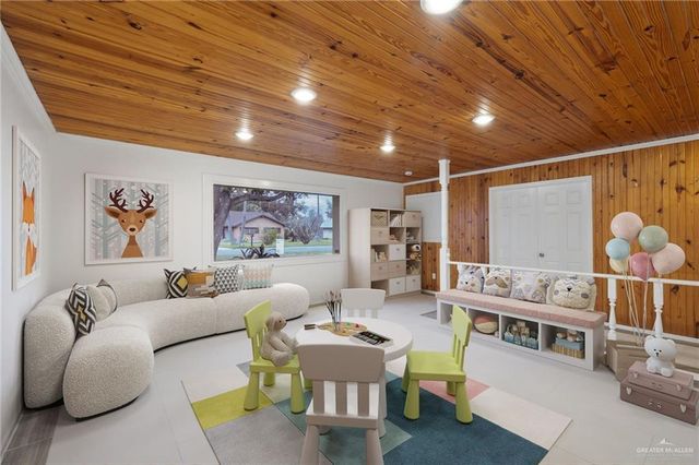 904 E Ithaca Avenue, Mcallen, TX 78501