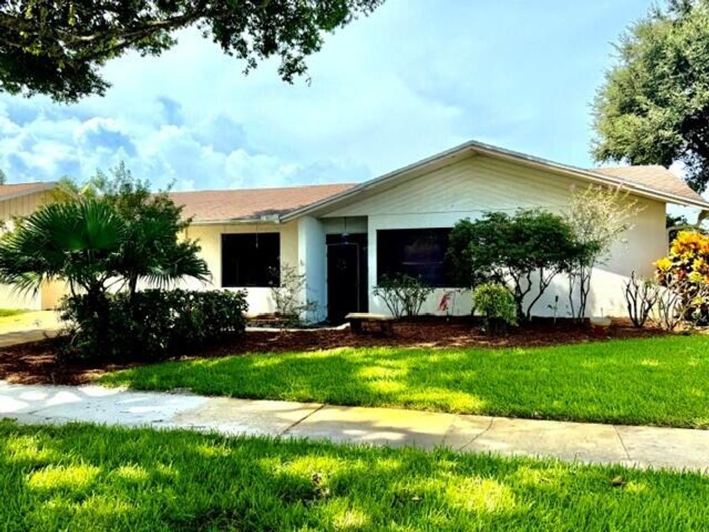 4681 BRANDYWINE Drive, Boca Raton, FL 33487