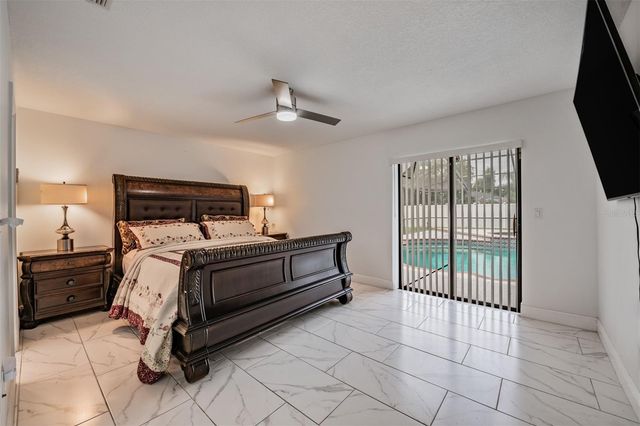 9407 PEBBLE GLEN AVENUE, Tampa, FL 33647