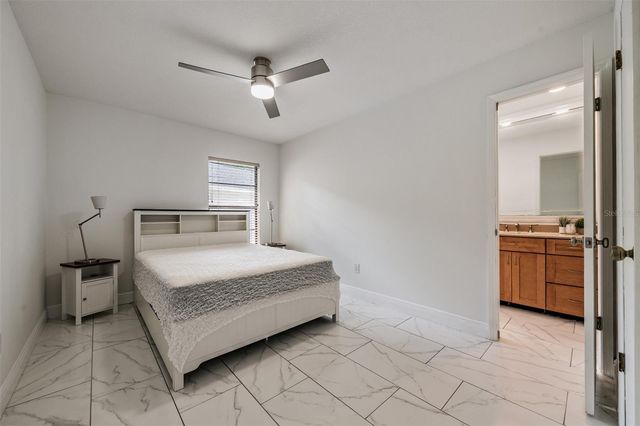 9407 PEBBLE GLEN AVENUE, Tampa, FL 33647