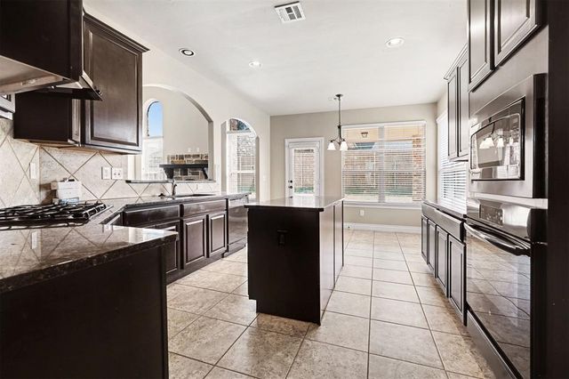 1824 Derail Street, Yukon, OK 73099