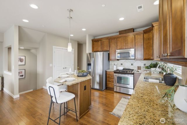 9122 Merritt Avenue SE, Snoqualmie, WA 98065