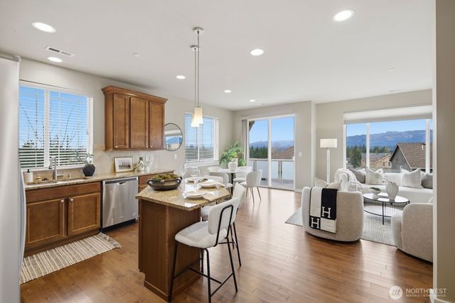 9122 Merritt Avenue SE, Snoqualmie, WA 98065