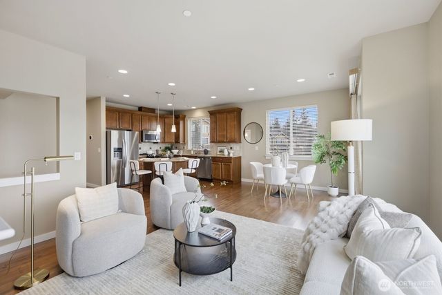 9122 Merritt Avenue SE, Snoqualmie, WA 98065