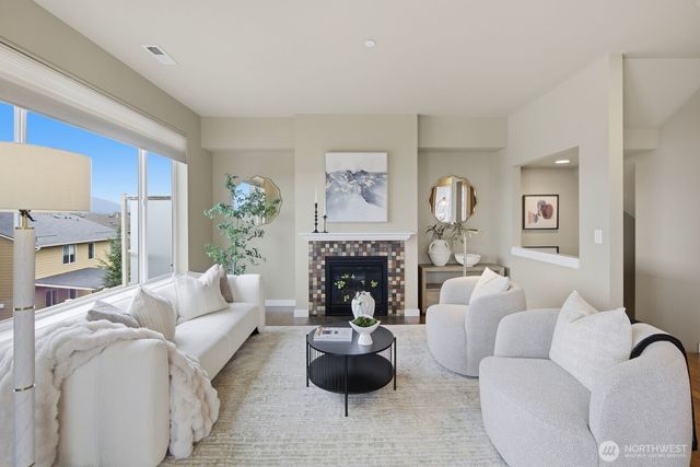 9122 Merritt Avenue SE, Snoqualmie, WA 98065