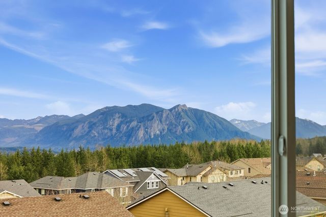 9122 Merritt Avenue SE, Snoqualmie, WA 98065