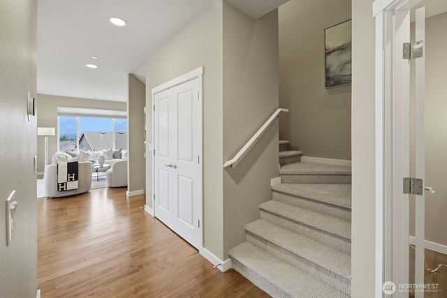 9122 Merritt Avenue SE, Snoqualmie, WA 98065