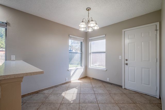 322 Thousand Oaks Drive, Lake Dallas, TX 75065