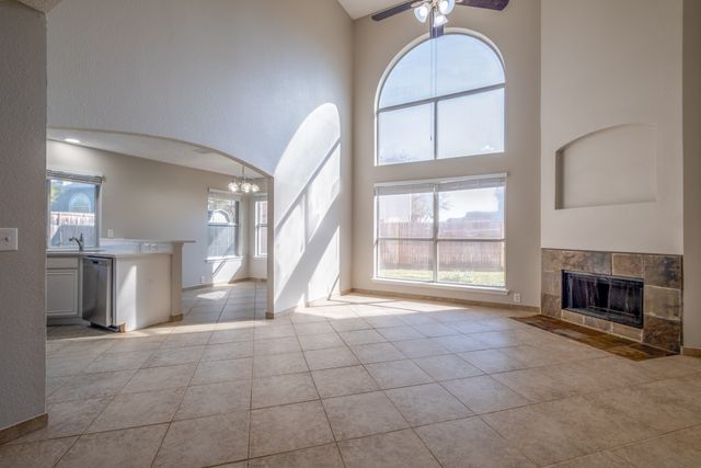 322 Thousand Oaks Drive, Lake Dallas, TX 75065