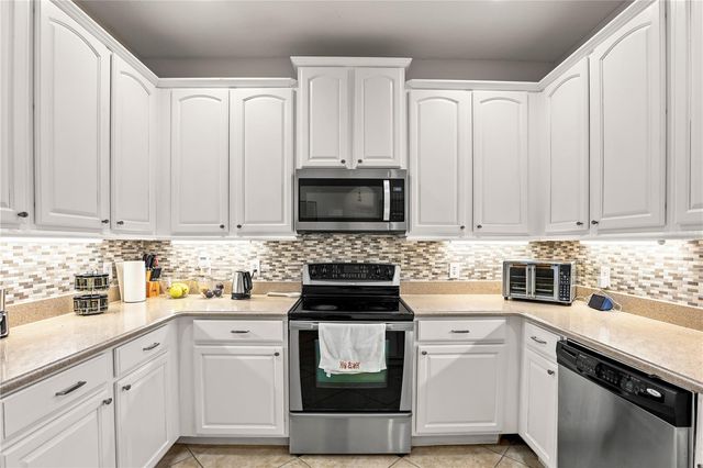 1121 TRAVERTINE TERRACE, Sanford, FL 32771