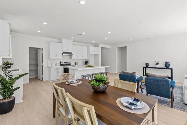 12825 Olympus Circle, Corona, CA 92883