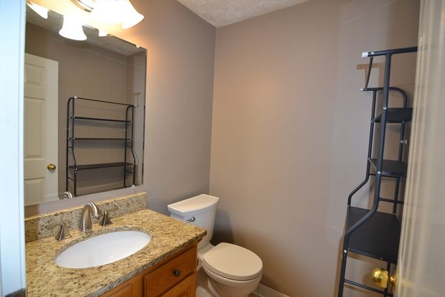 31 East Bluff Rd 31, Ashland, MA 01721